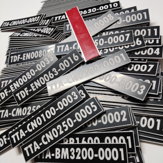 Placas de indentificación en Lamicoid