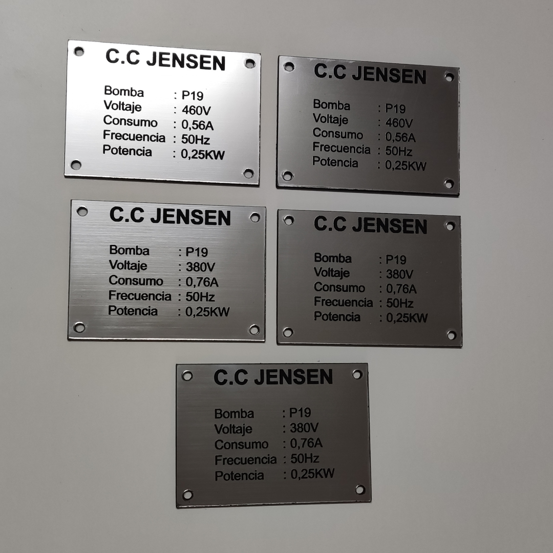 Placas de indentificación en Lamicoid