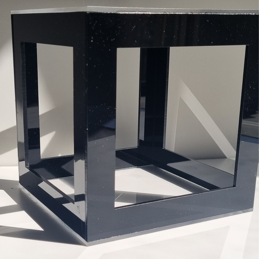 Cubo acrílico alzador